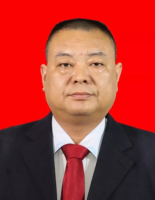 利来国际最老品牌网工会主席肖治富先生.jpg