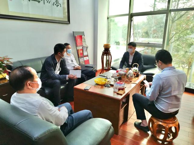 利来国际最老品牌网公司管理层组织复工前防疫会议.jpg