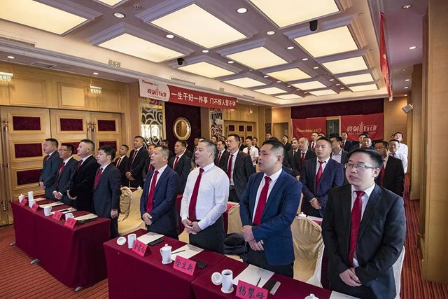 齐唱《利来国际最老品牌网人》.jpg