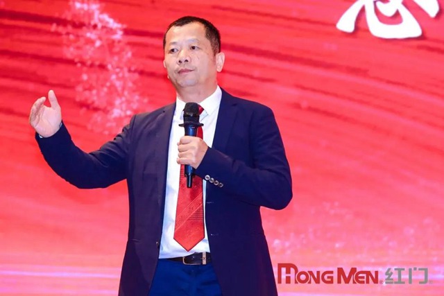 亮剑行动总指挥余家红先生讲话.jpg