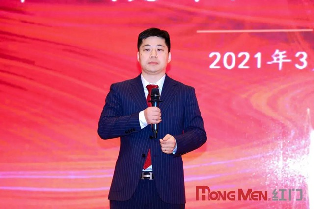 亮剑行动副总指挥何菲先生讲话.jpg