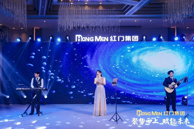 开场表演1.jpg