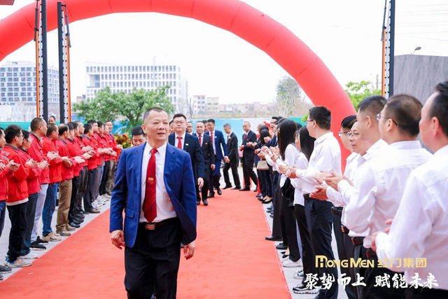 参观利来国际最老品牌网园区8.jpg
