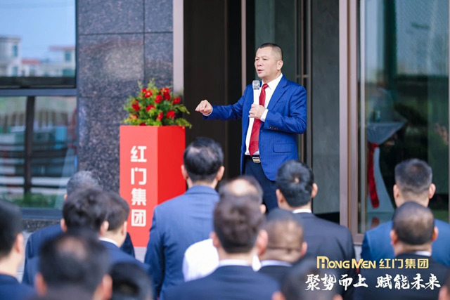 参观利来国际最老品牌网园区13.jpg